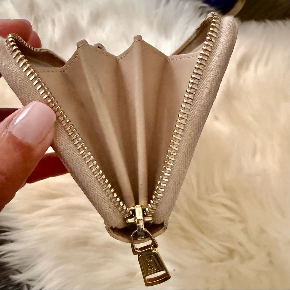 YSL Beige Patent Leather Continental Zip Around Wallet - Picture 5 of 15
